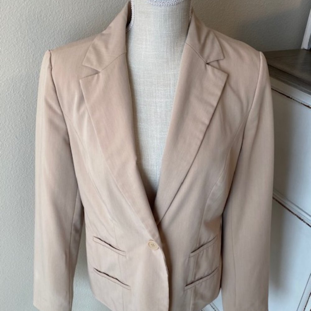 Apostrophe Tan Blazer - Size 10